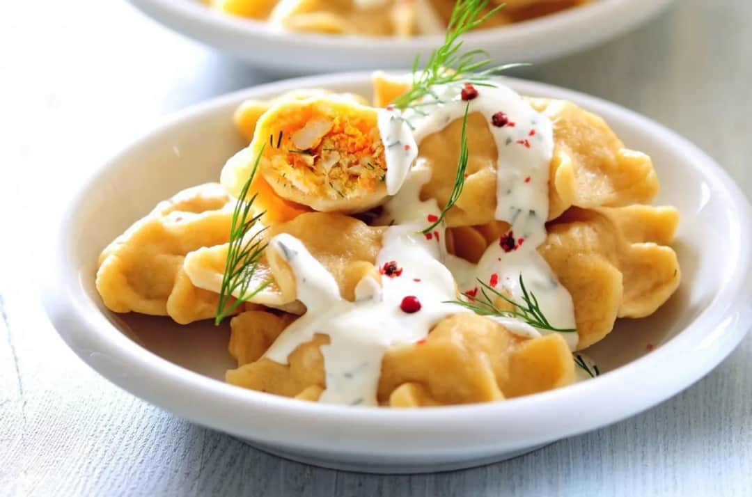 Piątkowy obiad bez mięsa: 15+ szybkich przepisów na relaks po pracy